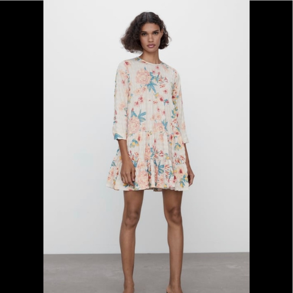 Zara floral print dress. Worn once. XS